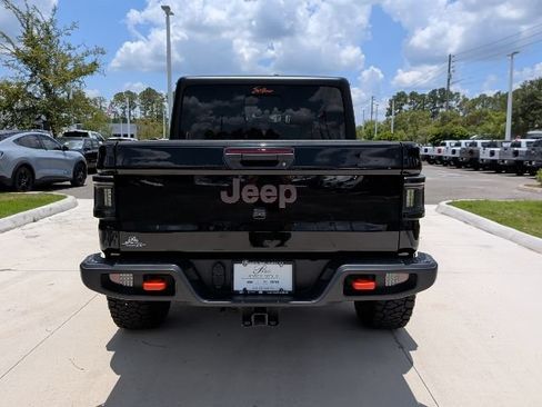 Used 2023 Jeep Gladiator Mojave w/ Cold Weather Group AWD/4WD image 13