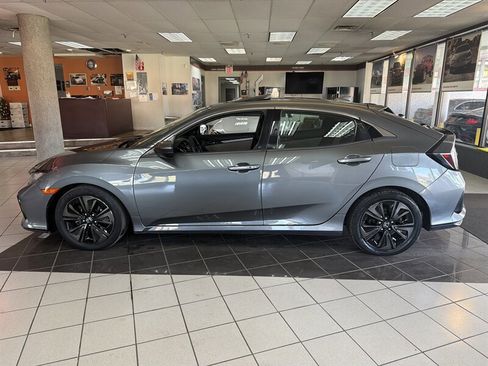 Used 2019 Honda Civic EX image 2