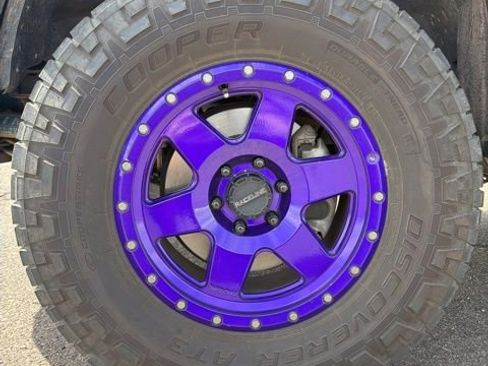 Used 2019 Ford F150 Lariat w/ Equipment Group 501A Mid AWD/4WD image 6