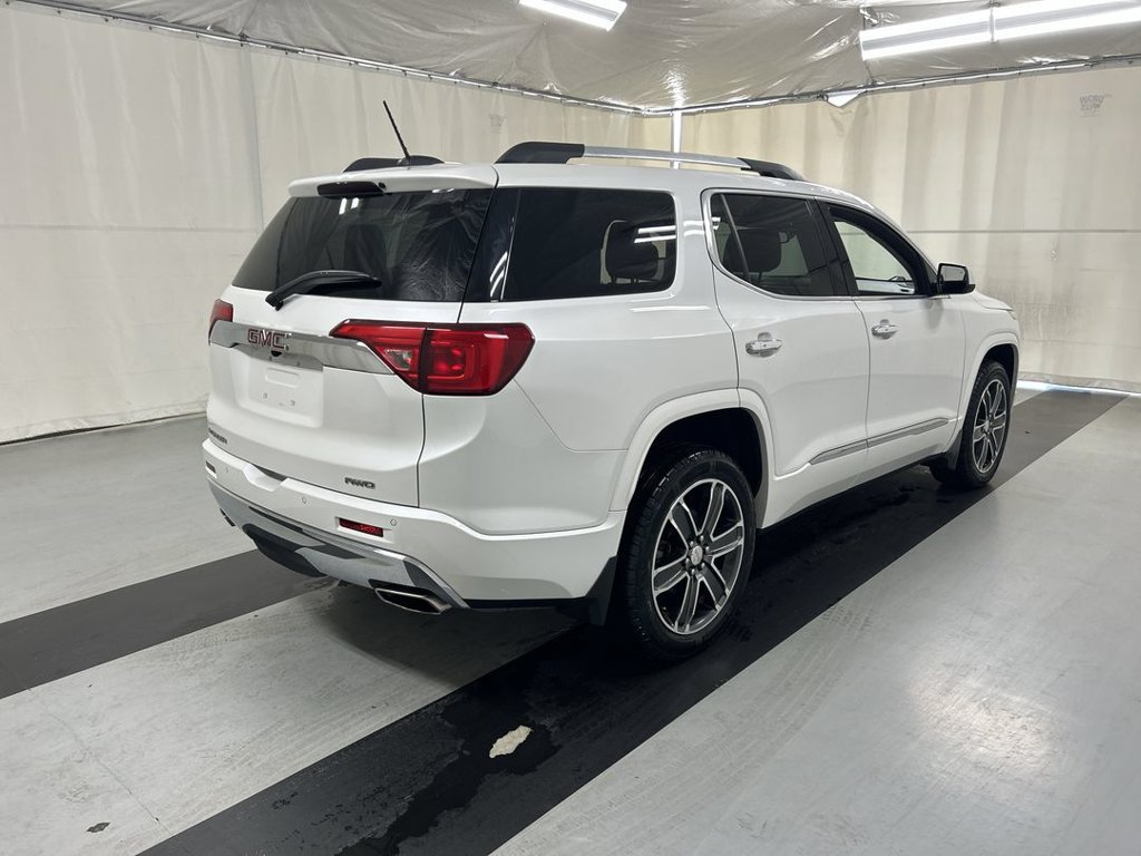 Used 2019 GMC Acadia Denali w/ Technology Package AWD/4WD image 2