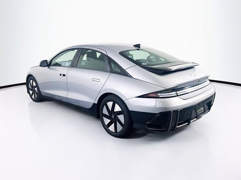 Used 2024 Hyundai Ioniq 6 SE RWD image 5