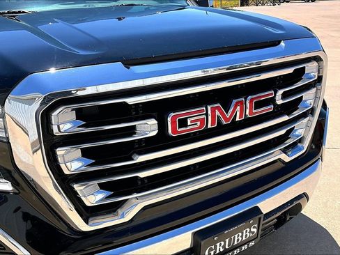 Used 2021 GMC Sierra 1500 SLT w/ SLT Premium Package AWD/4WD image 35