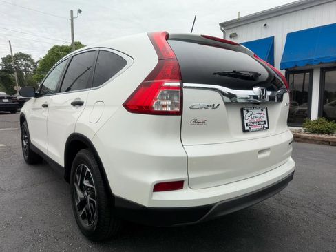 Used 2016 Honda CR-V SE image 7