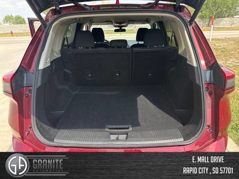 Used 2025 Nissan Rogue SV AWD/4WD image 21