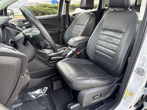 Used 2015 Ford Escape Titanium w/ Equipment Group 301A image 18