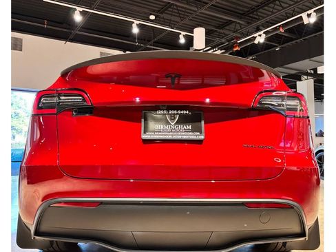 Used 2024 Tesla Model Y Long Range image 13