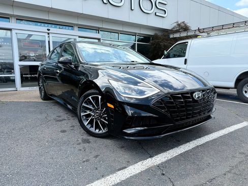 Used 2020 Hyundai Sonata Limited w/ Cargo Package FWD image 1