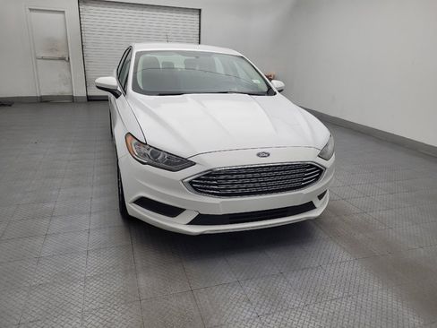 Used 2018 Ford Fusion SE FWD image 14