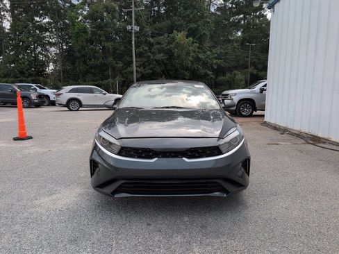 Used 2023 Kia Forte LX FWD image 3