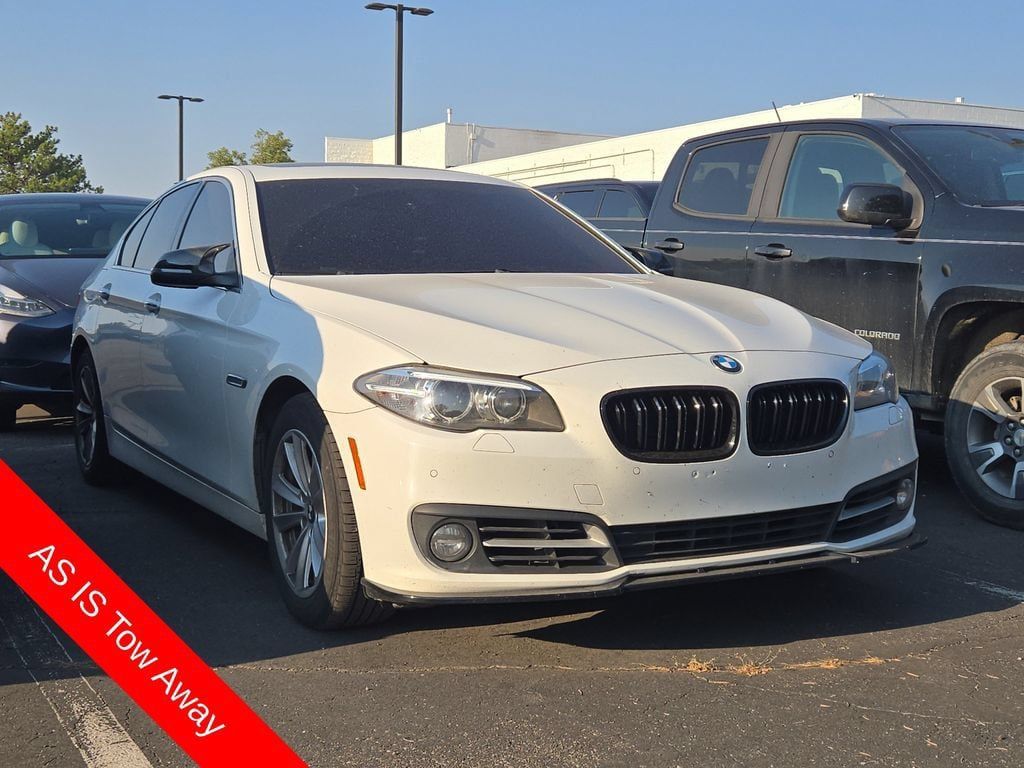 Used 2015 BMW 528i xDrive Sedan AWD/4WD image 3