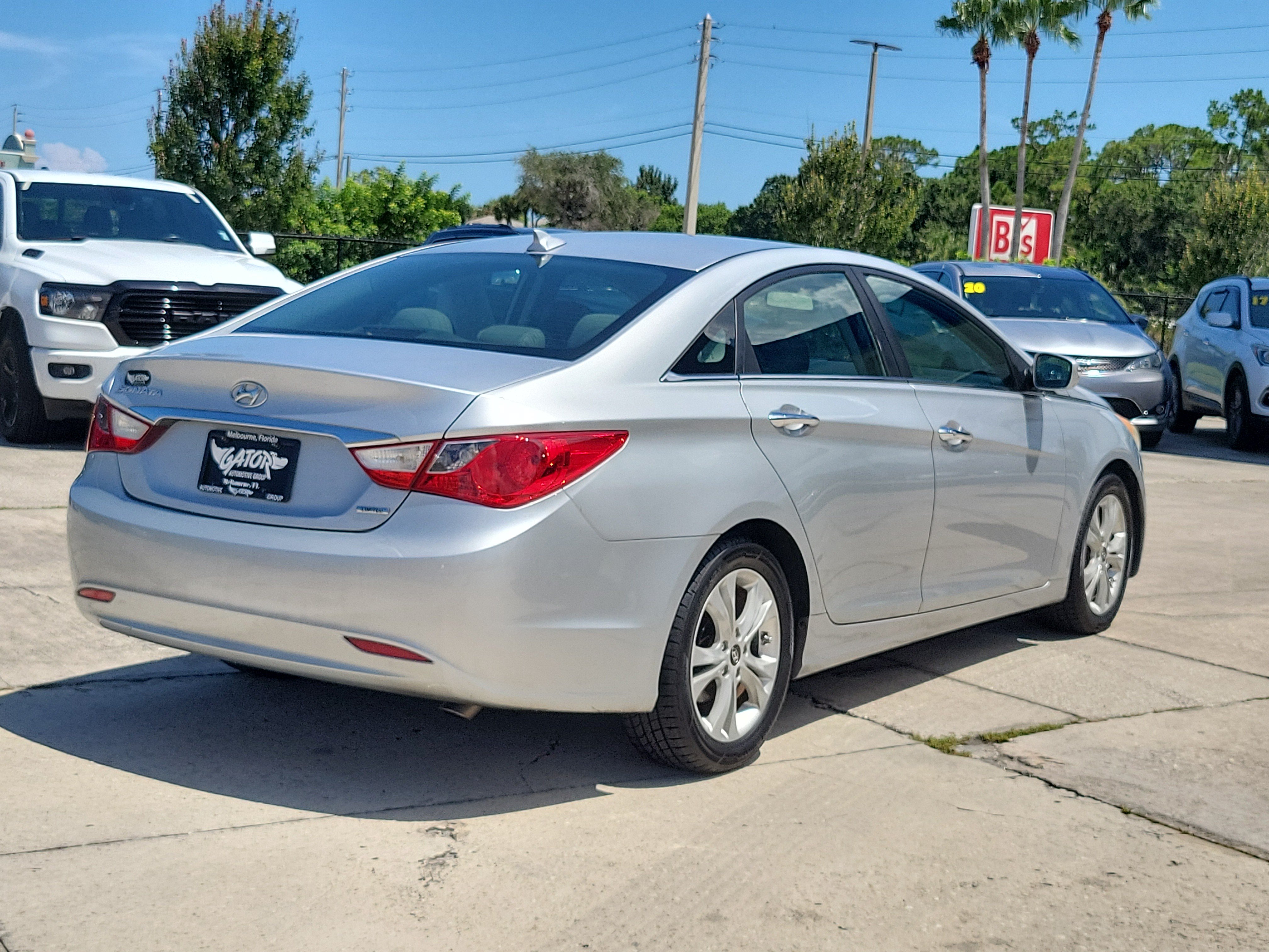 Used 2013 Hyundai Sonata Limited FWD image 4