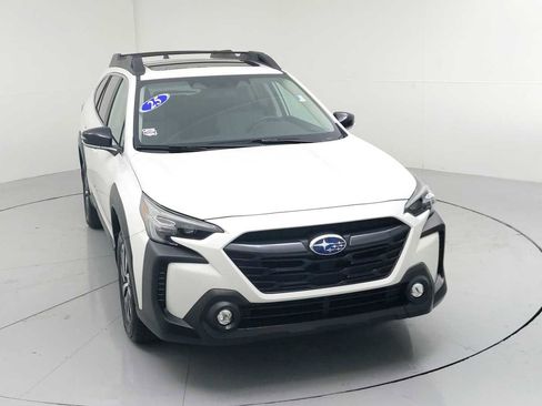 Certified 2025 Subaru Outback Premium image 2
