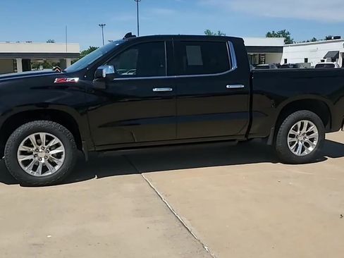 Used 2022 Chevrolet Silverado 1500 LTZ AWD/4WD image 5