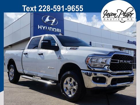 Used 2024 RAM 2500 Big Horn image 1
