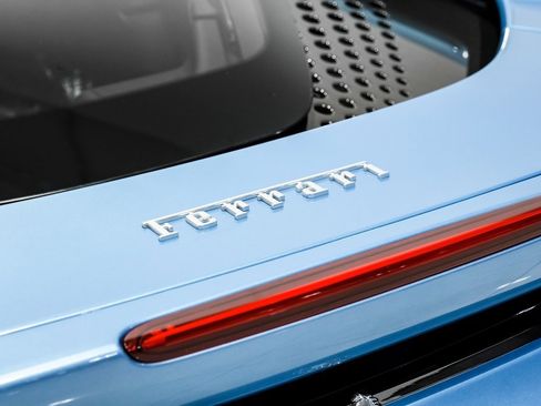 Used 2022 Ferrari SF90 Spider image 53