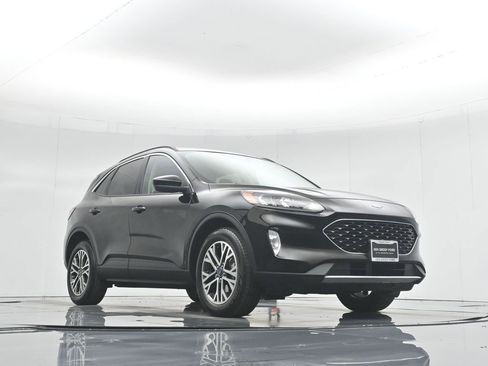 Used 2020 Ford Escape SEL image 53