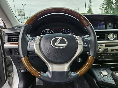 Used 2013 Lexus ES 350 w/ Premium Pkg FWD image 19