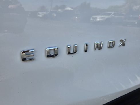 Used 2023 Chevrolet Equinox LT FWD image 19