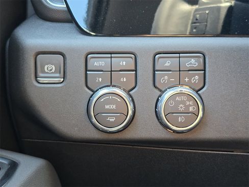 New 2026 GMC Sierra 1500 Elevation w/ Elevation Premium Package image 17