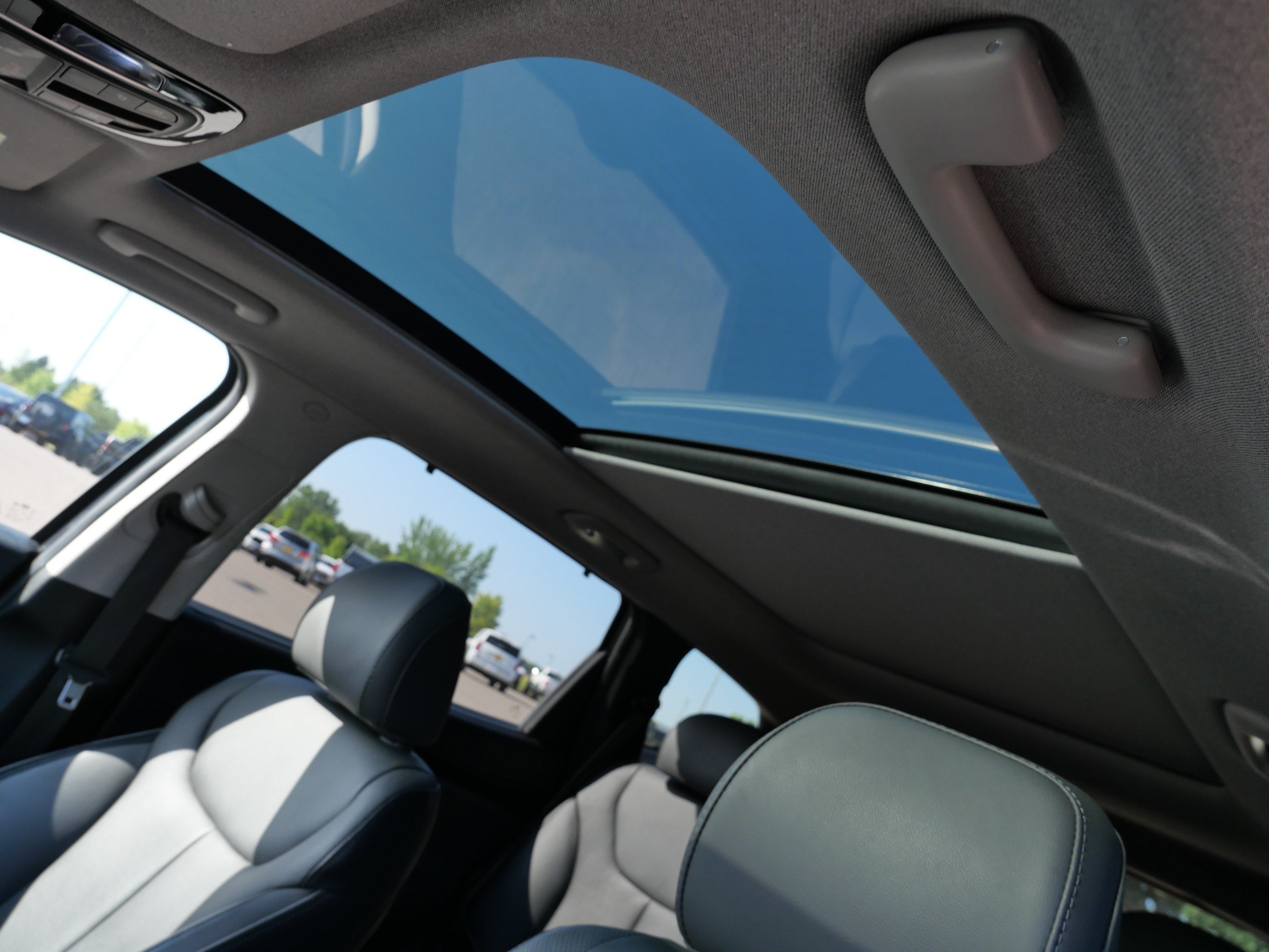 Used 2022 Hyundai Santa Fe Limited FWD image 22