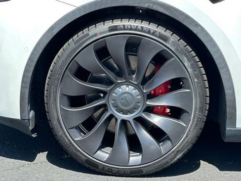 Used 2020 Tesla Model Y Performance AWD/4WD image 29