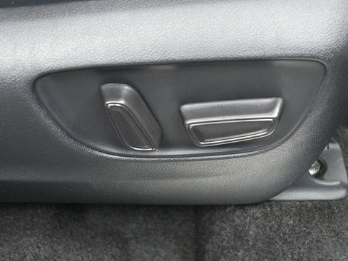 Used 2024 Toyota Highlander Platinum AWD/4WD image 41