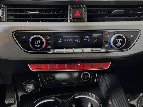 Used 2018 Audi A4 2.0T Premium Plus image 24