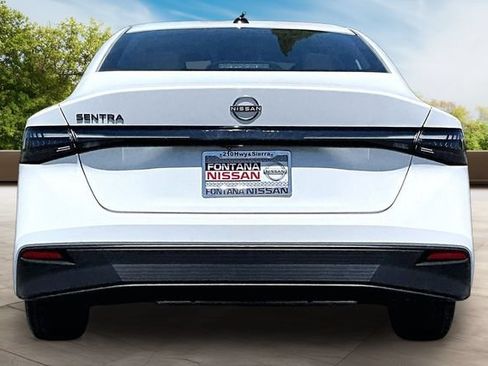 New 2027 Nissan Sentra SV w/ Floor Mat Package FWD image 4
