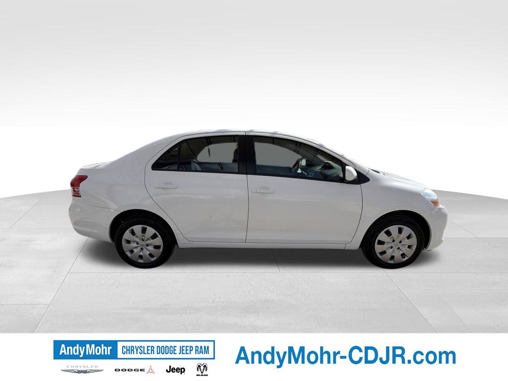 Used 2009 Toyota Yaris Sedan w/ Convenience Pkg FWD image 8