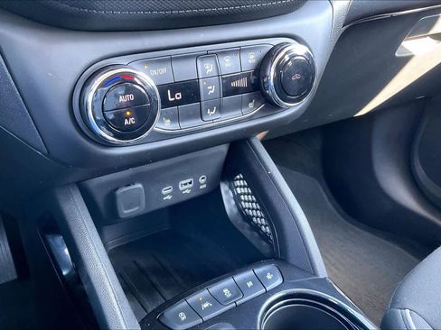 Certified 2023 Chevrolet TrailBlazer LT w/ Convenience Package image 31