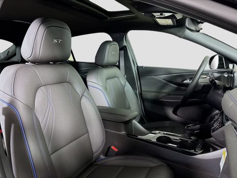 New 2026 Buick Envista Sport Touring w/ Convenience I Package FWD image 27