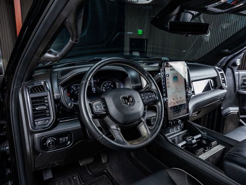 Used 2025 RAM 3500 Limited image 17