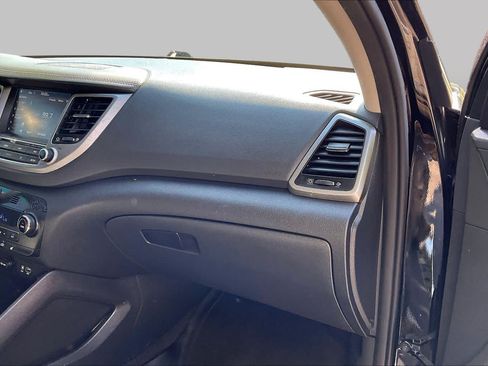 Used 2018 Hyundai Tucson Limited w/ Cargo Package FWD image 18