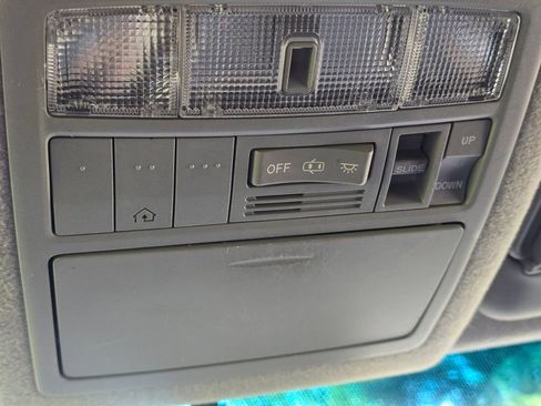 Used 2013 Toyota Highlander Limited AWD/4WD image 45