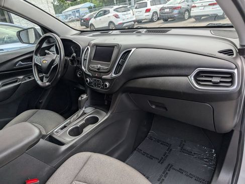 Used 2020 Chevrolet Equinox LT FWD image 13
