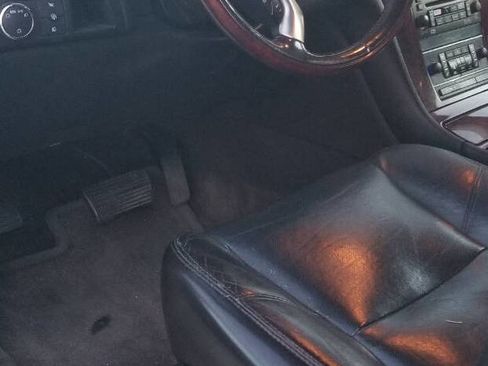 Used 2007 Cadillac Escalade ESV AWD w/ Information Package image 6