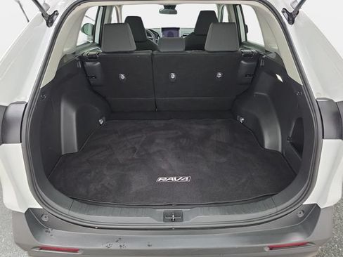 Certified 2023 Toyota RAV4 XLE AWD/4WD image 31