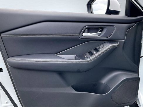 Certified 2024 Nissan Rogue SV w/ SV Premium Package FWD image 24