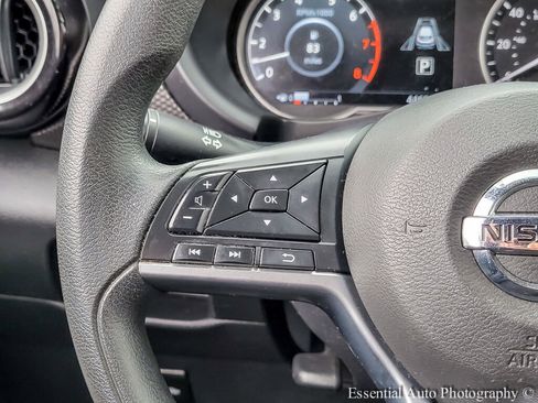 Used 2020 Nissan Kicks SV image 16