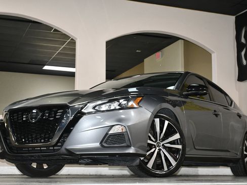 Used 2020 Nissan Altima 2.5 SR w/ Premium Package FWD image 84