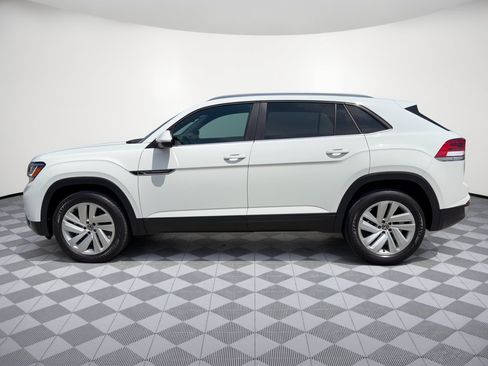 Used 2022 Volkswagen Atlas Cross Sport SE AWD/4WD image 2