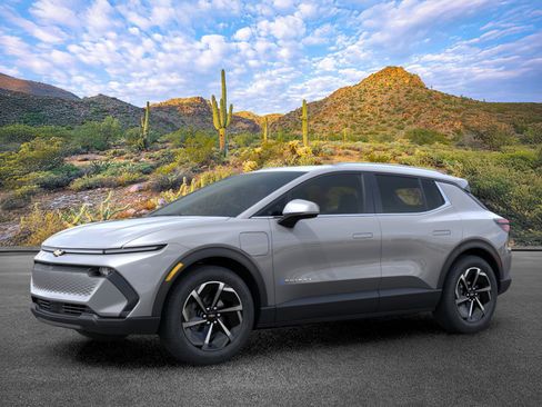 New 2026 Chevrolet Equinox EV LT FWD image 2