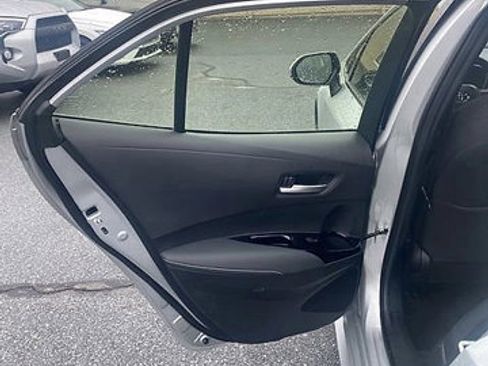 Used 2024 Toyota Corolla SE image 18