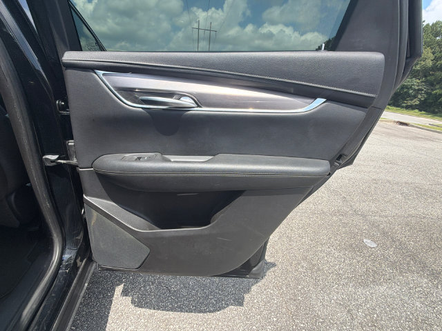 Used 2021 Cadillac XT5 Luxury FWD image 16