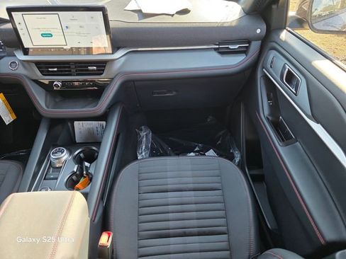 New 2026 Ford Explorer ST-Line image 15