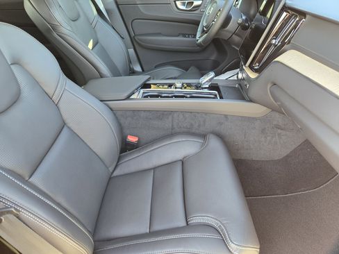 Used 2026 Volvo XC60 B5 Ultra w/ Protection Package Premier AWD/4WD image 17