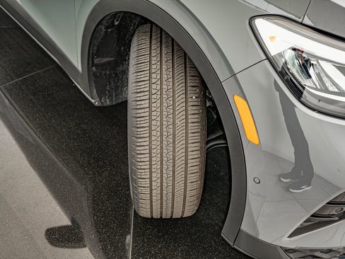 Used 2025 Volkswagen ID.4 Pro RWD image 38