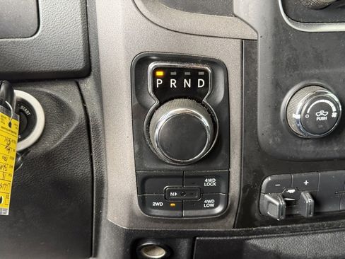 Used 2018 RAM 1500 Express w/ Express Value Package image 21