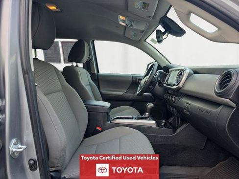Certified 2023 Toyota Tacoma SR5 AWD/4WD image 17