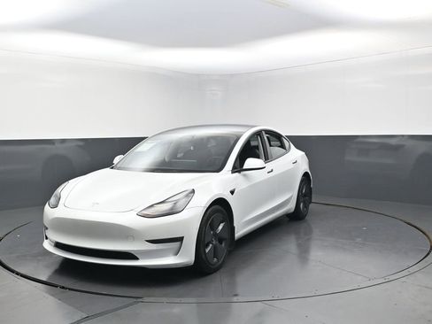 Used 2022 Tesla Model 3 Long Range AWD/4WD image 10